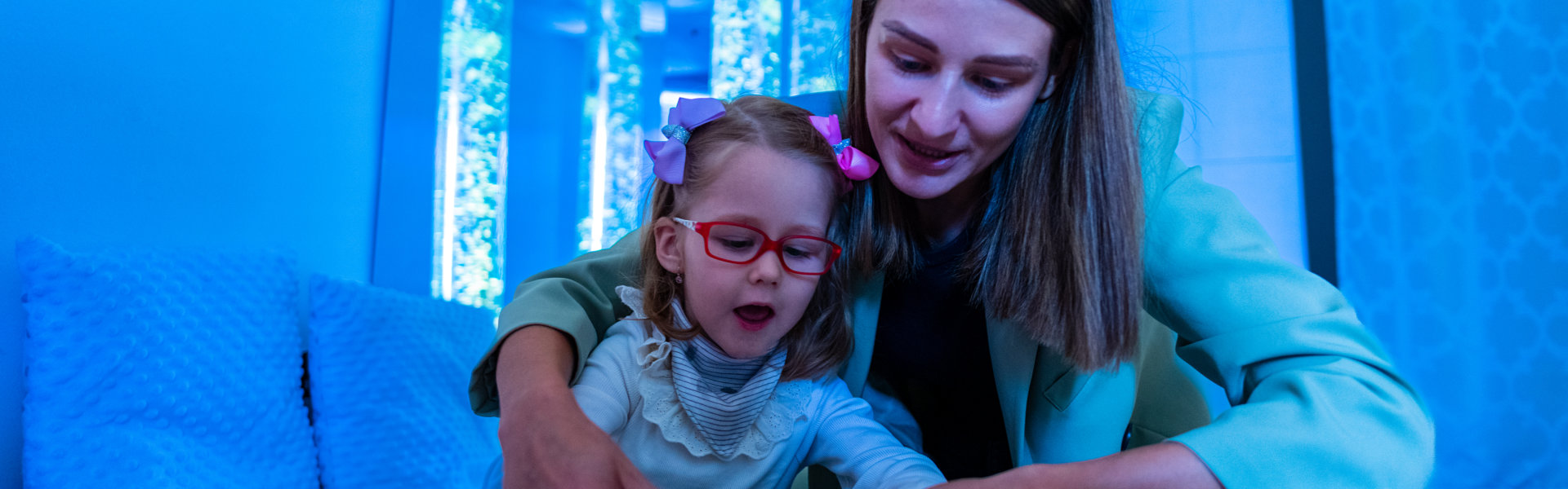 woman and little girl
